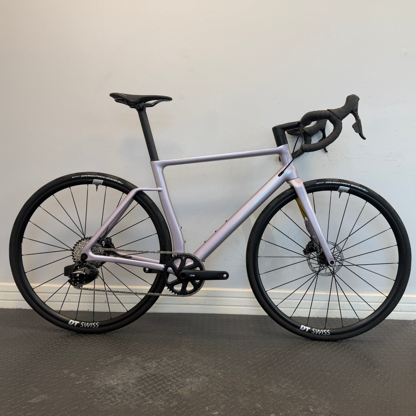 Vielo R+1 Medium Lilac Sram Force AXS with DT Swiss E1800