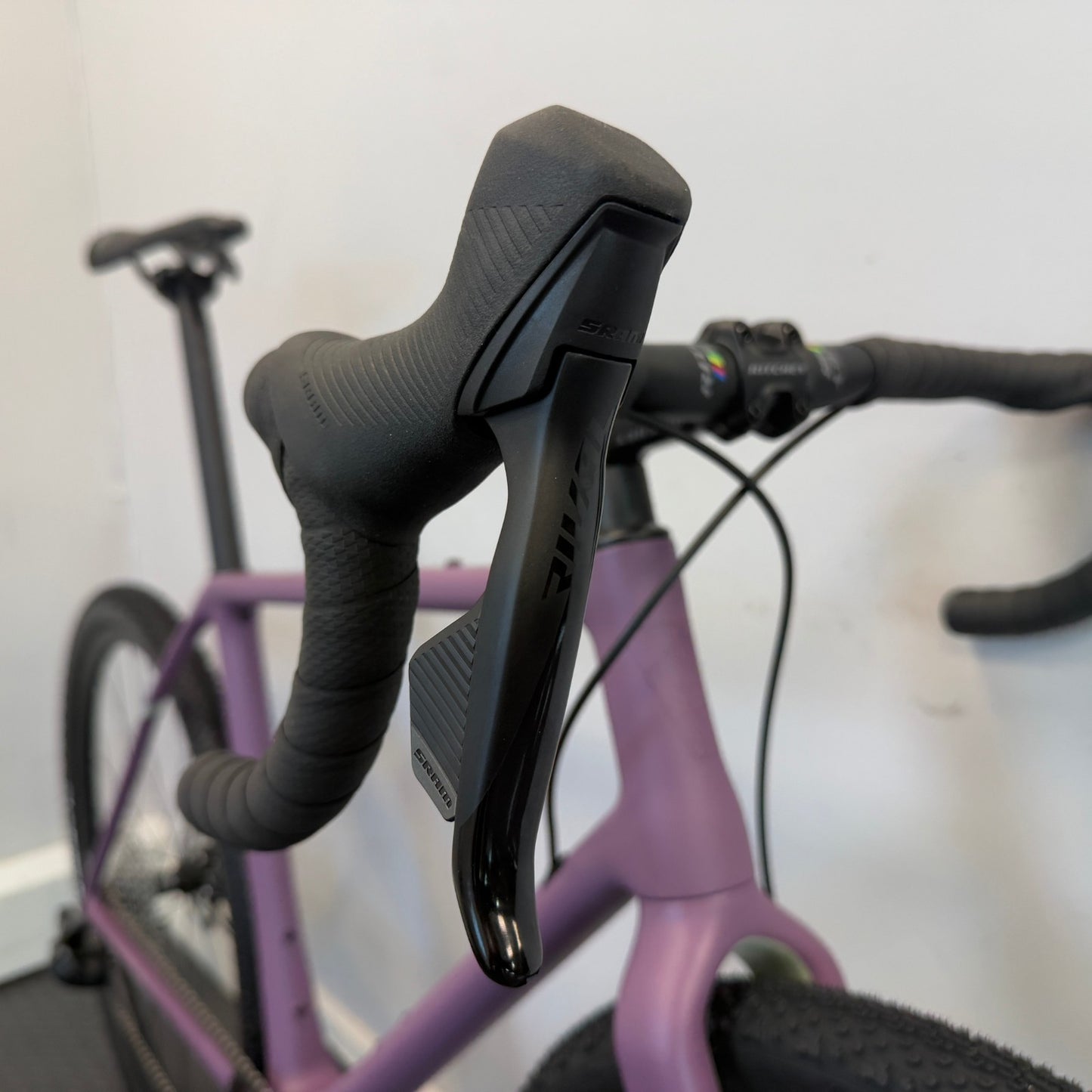 Vielo V+1 Large Plum Sram Rival XPLR