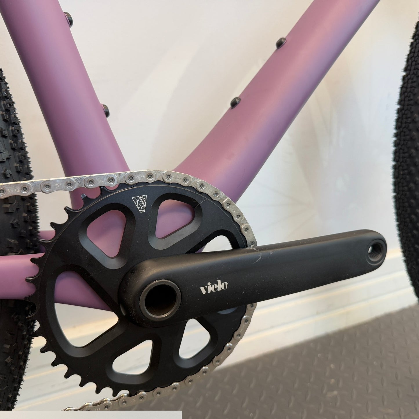 Vielo V+1 Large Plum Sram Rival XPLR